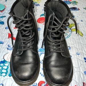Dr. Marten's Junior Boots *4*